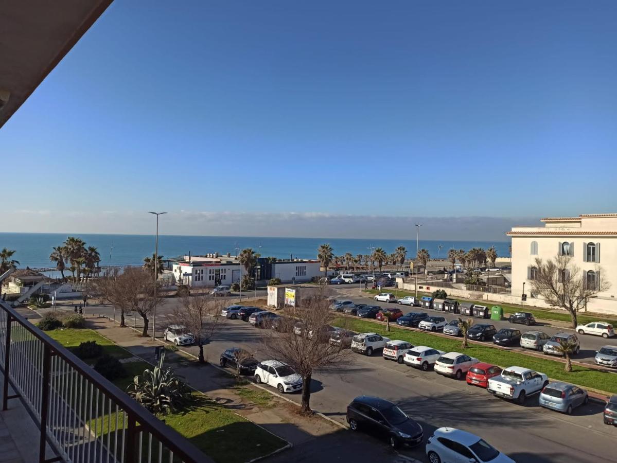 Casa Felix Ostia Apartment Exterior photo